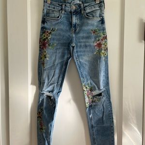 Zara Floral Ripped Jean